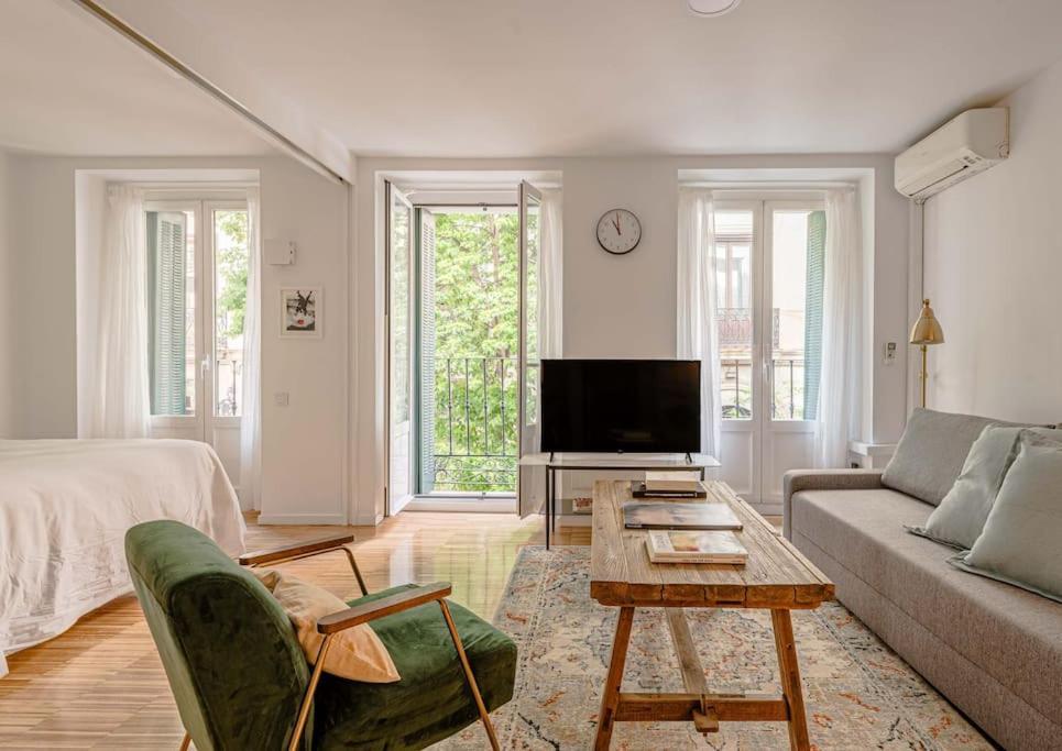 Cozy Apartment In Puerta Del Sol - Esparteros Madrid Exterior foto